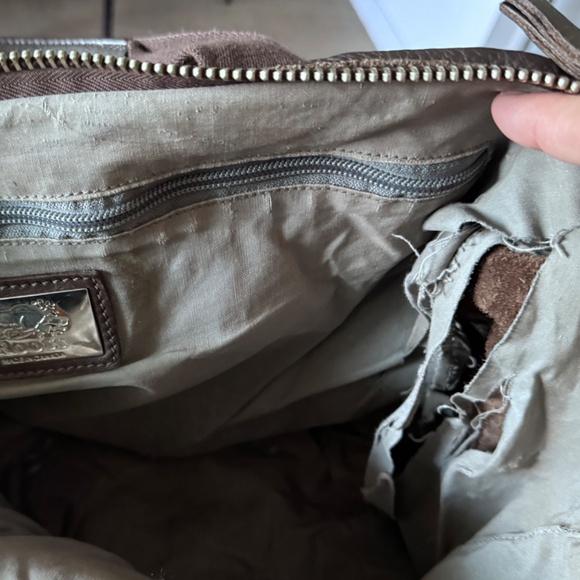 ROOTS CANADA Messenger Bag - Picture 8 of 10